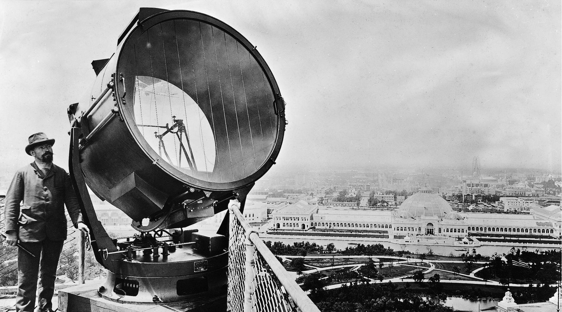 /images/14/Siemens größter Suchscheinwerfer Chicago 1893